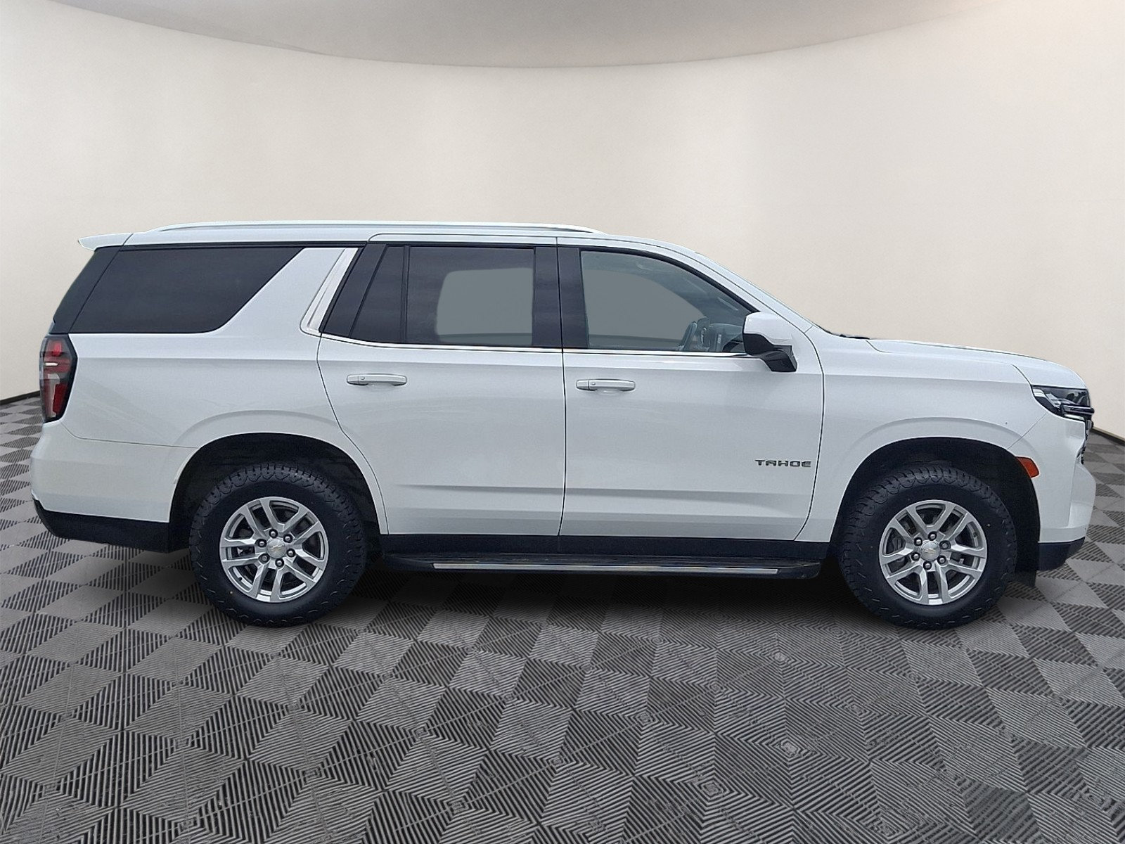 Used 2022 Chevrolet Tahoe LS AWD/4WD image 7