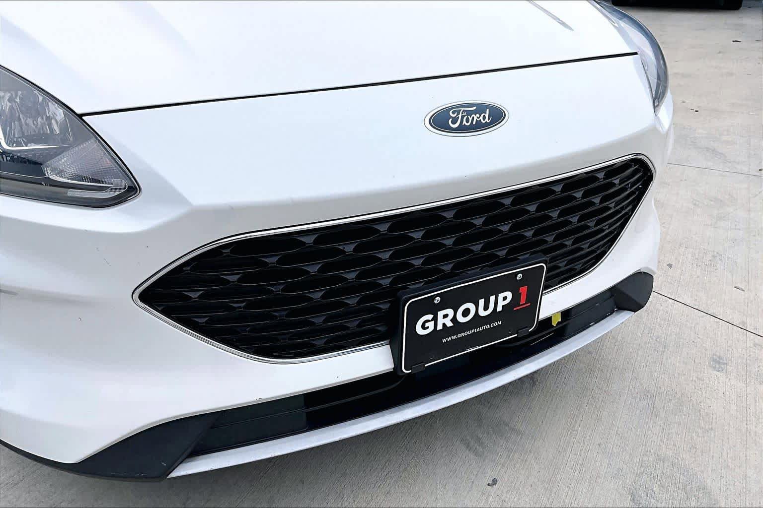 Used 2020 Ford Escape SE FWD image 30