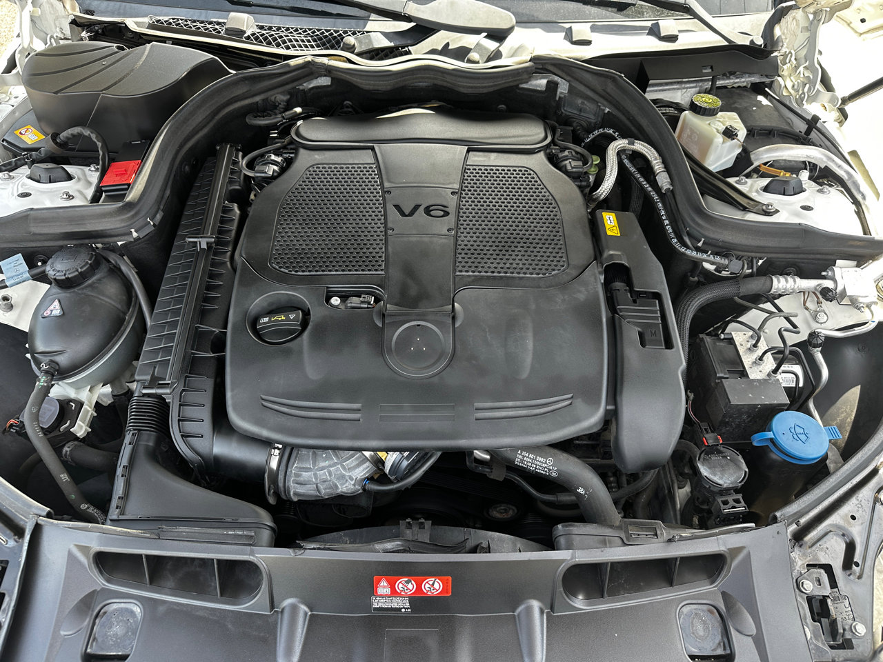 Used 2013 Mercedes-Benz C 300 4MATIC Sedan image 19