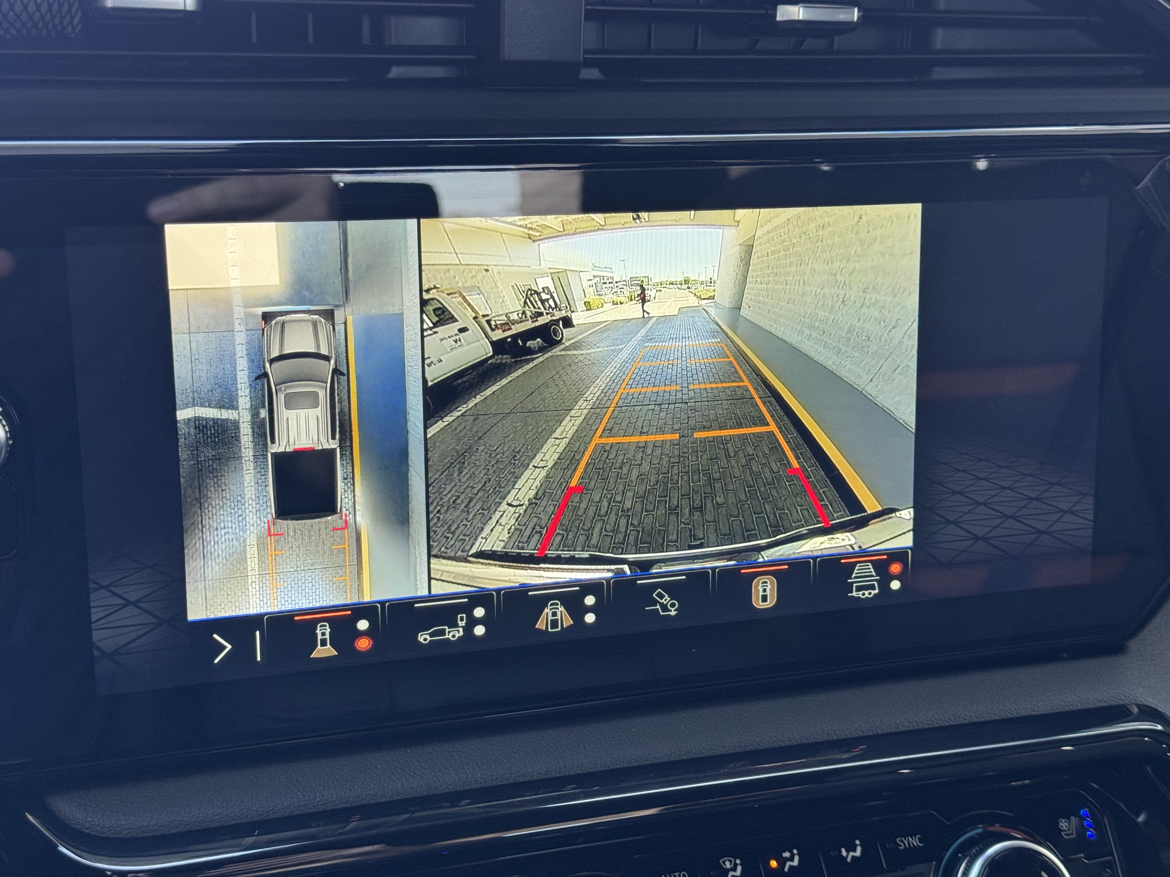 Certified 2025 GMC Sierra 1500 AT4 AWD/4WD image 28