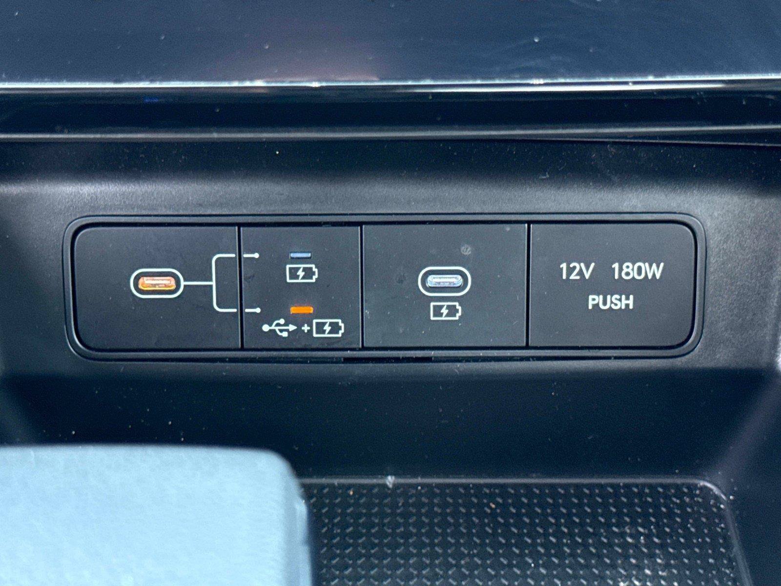 Used 2025 Hyundai Santa Cruz SEL FWD image 25