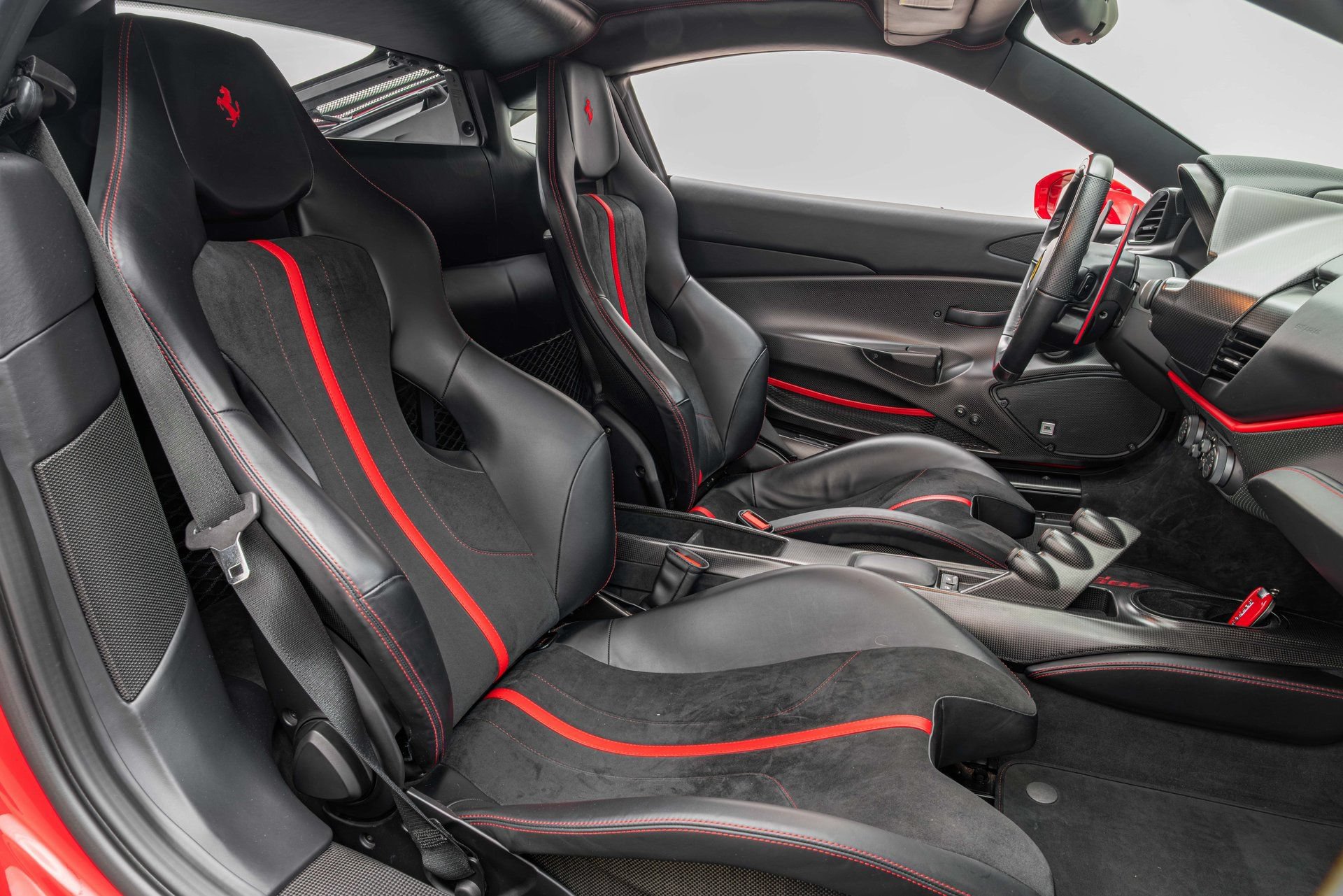 Certified 2020 Ferrari 488 Pista Coupe RWD image 34