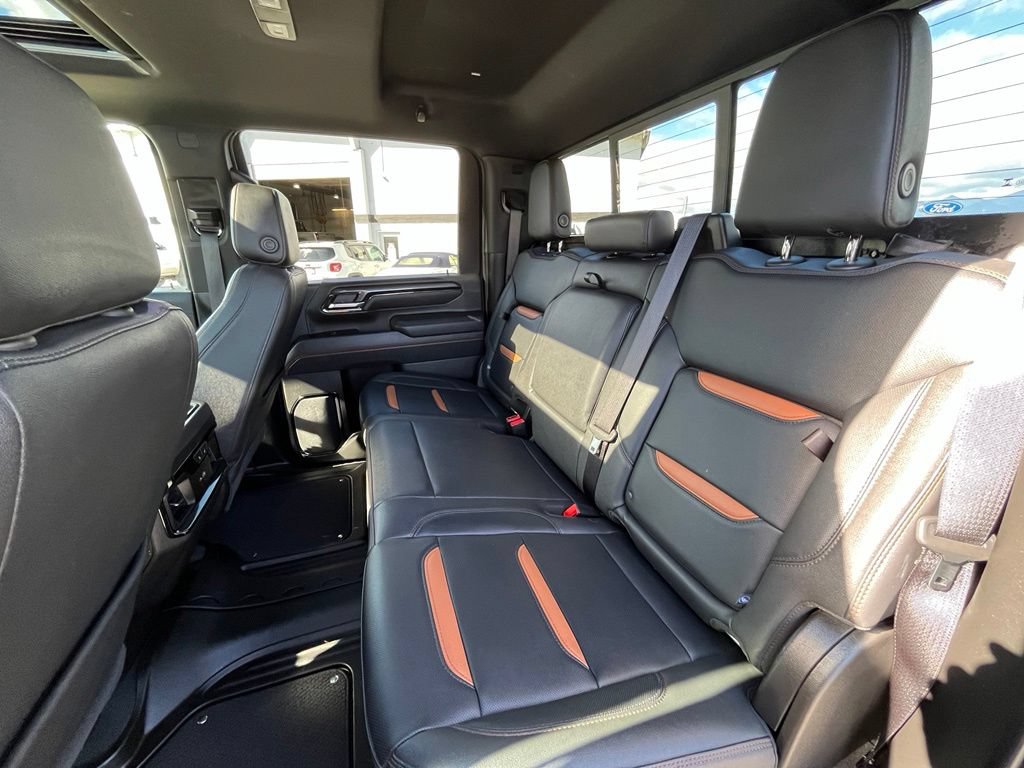 Used 2025 GMC Sierra 3500 AT4 w/ AT4 Premium Plus Package AWD/4WD image 14