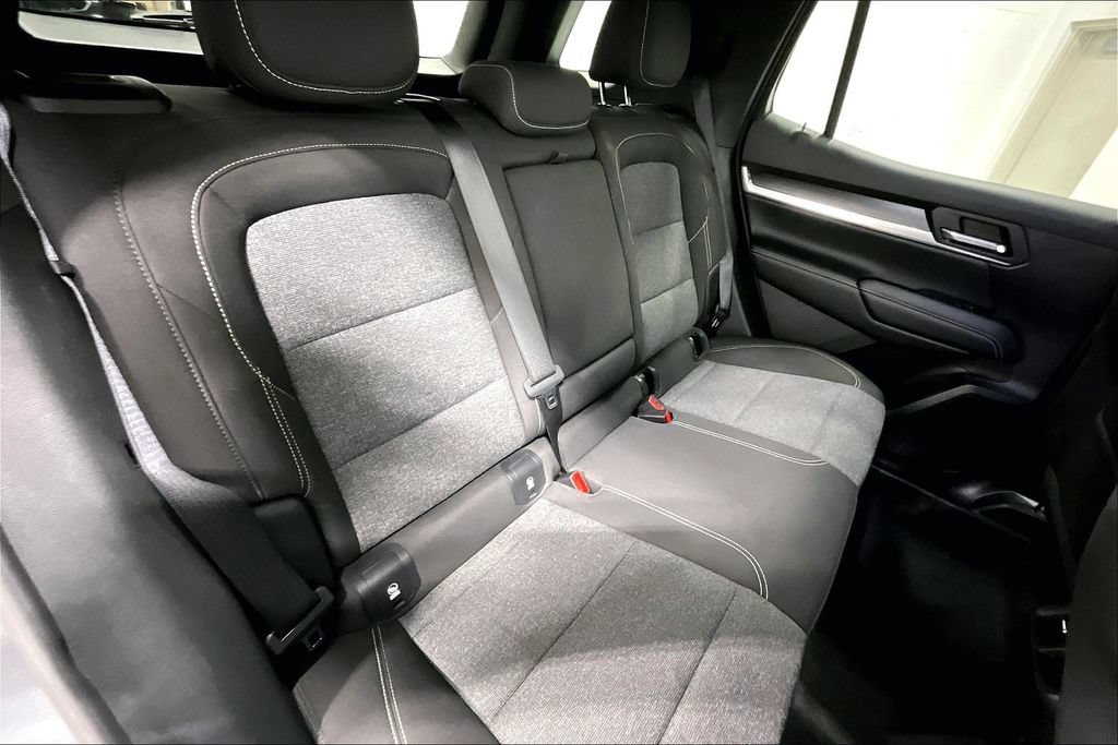 Used 2025 GMC Terrain Elevation FWD image 32