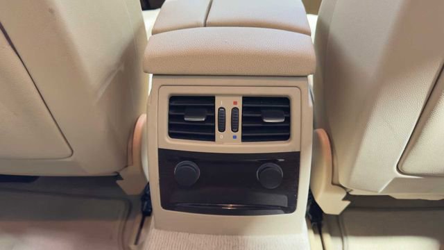 Used 2010 BMW 528i Sedan image 15