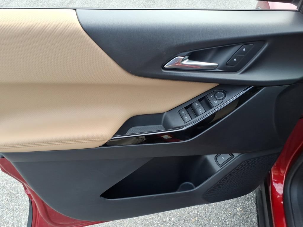 New 2027 Chevrolet Equinox ACTIV FWD image 13