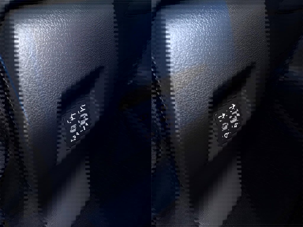 Certified 2025 Subaru Crosstrek 2.0i Premium image 13