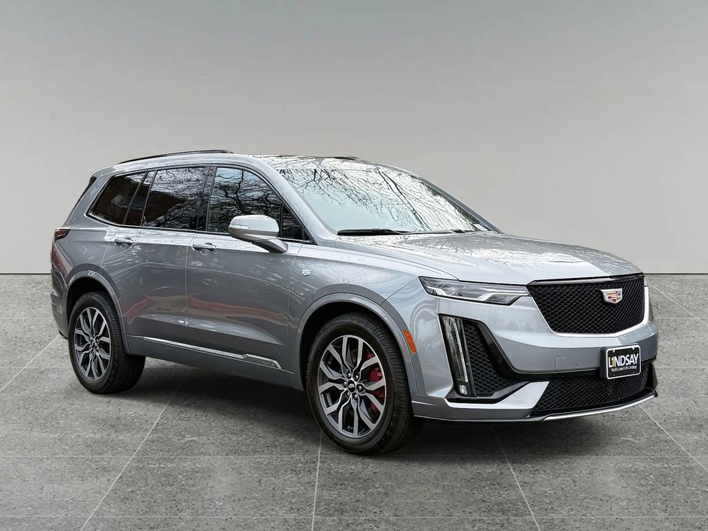 Used 2023 Cadillac XT6 Sport image 9