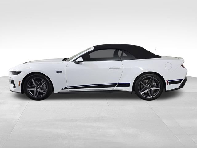 Certified 2025 Ford Mustang GT RWD image 4