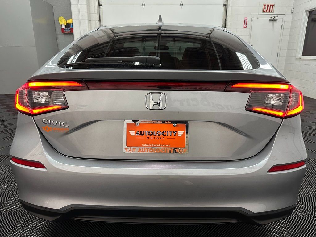 Used 2024 Honda Civic EX-L image 9