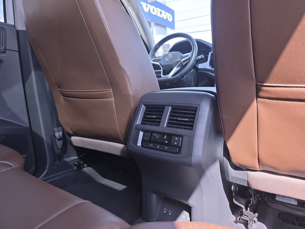 Used 2021 Volkswagen Atlas SEL image 11