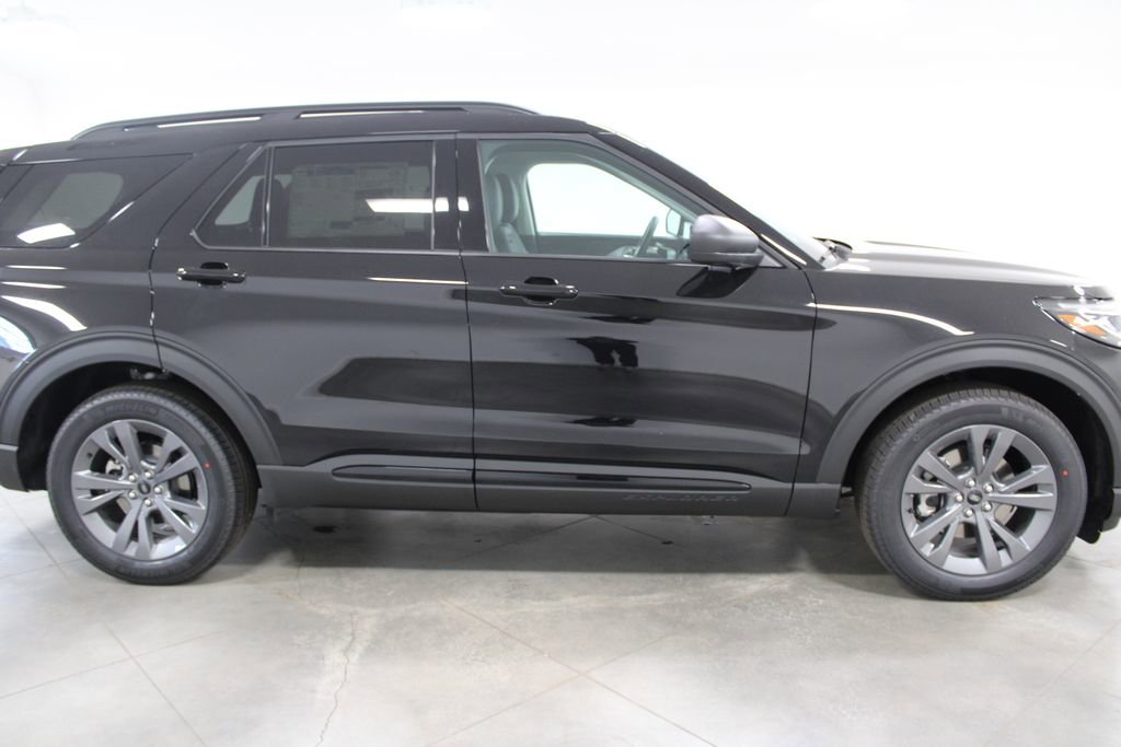 New 2026 Ford Explorer Active w/ Active Comfort Package AWD/4WD image 10