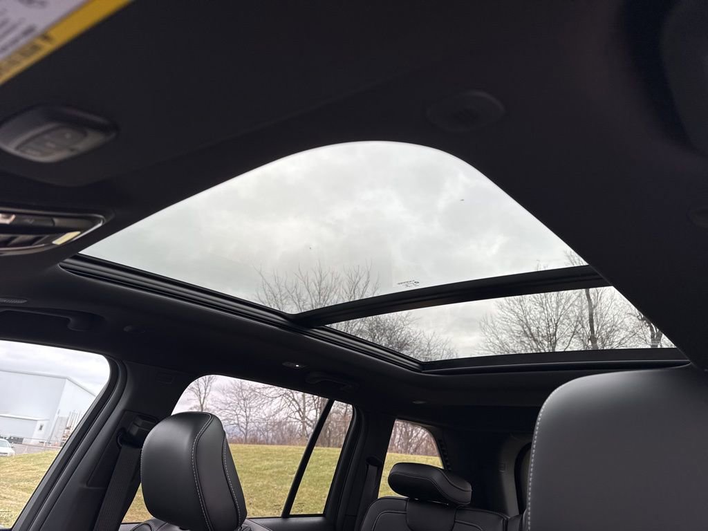 New 2025 Jeep Grand Cherokee Limited image 20