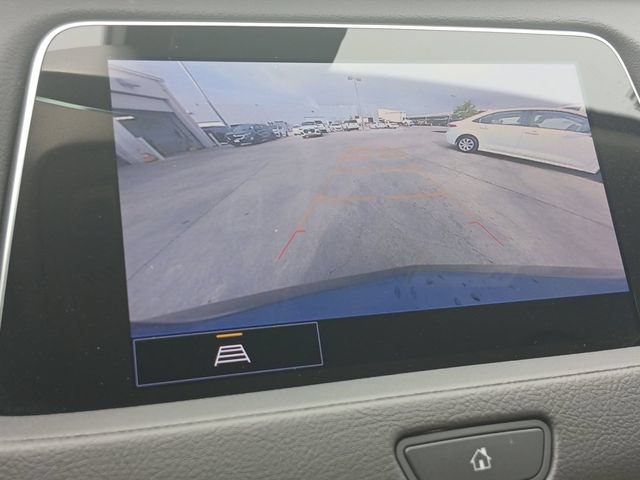 Used 2021 Cadillac XT4 Luxury w/ Cold Weather Package FWD image 9