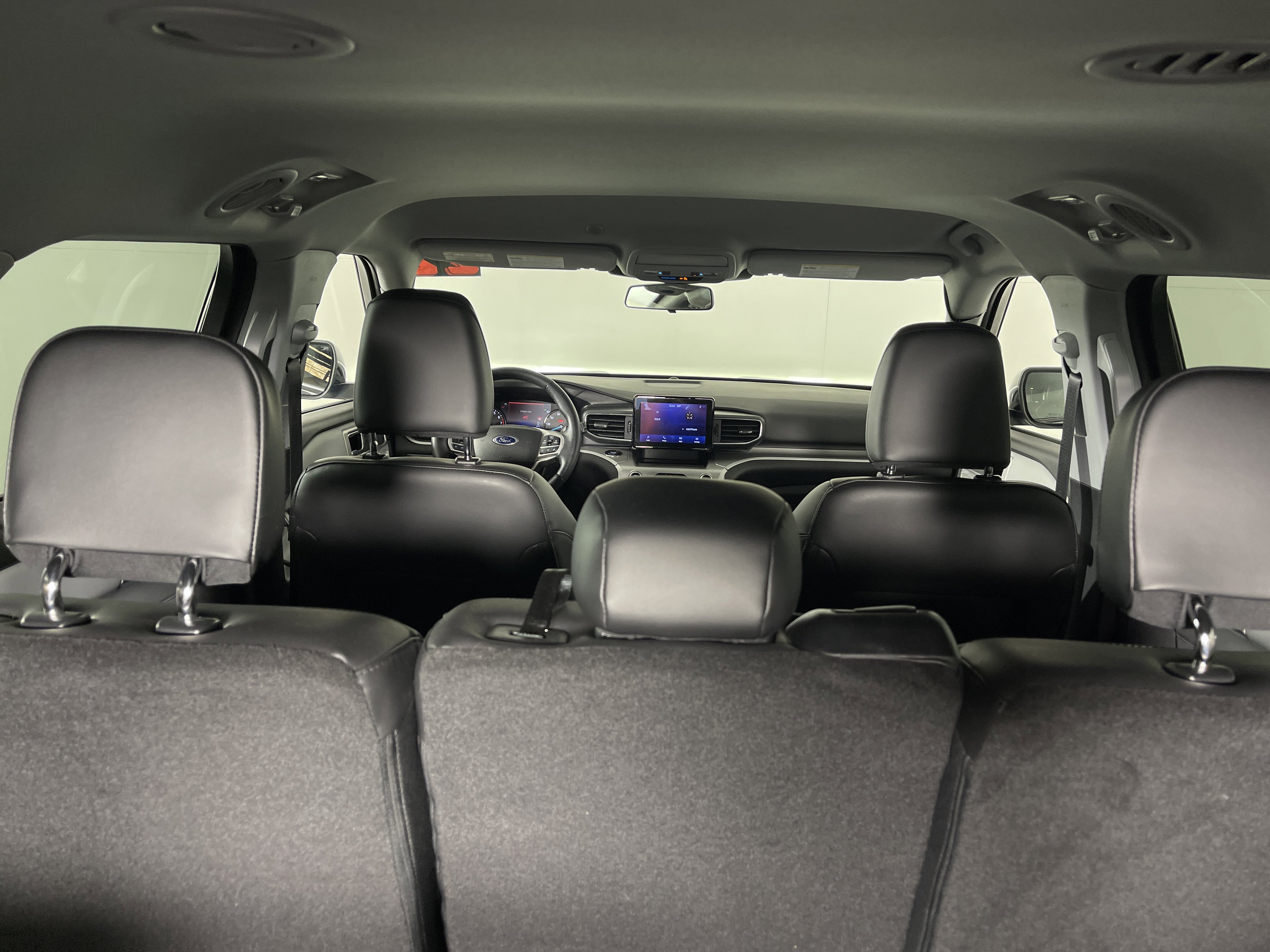 Used 2022 Ford Explorer XLT w/ Equipment Group 202A image 16