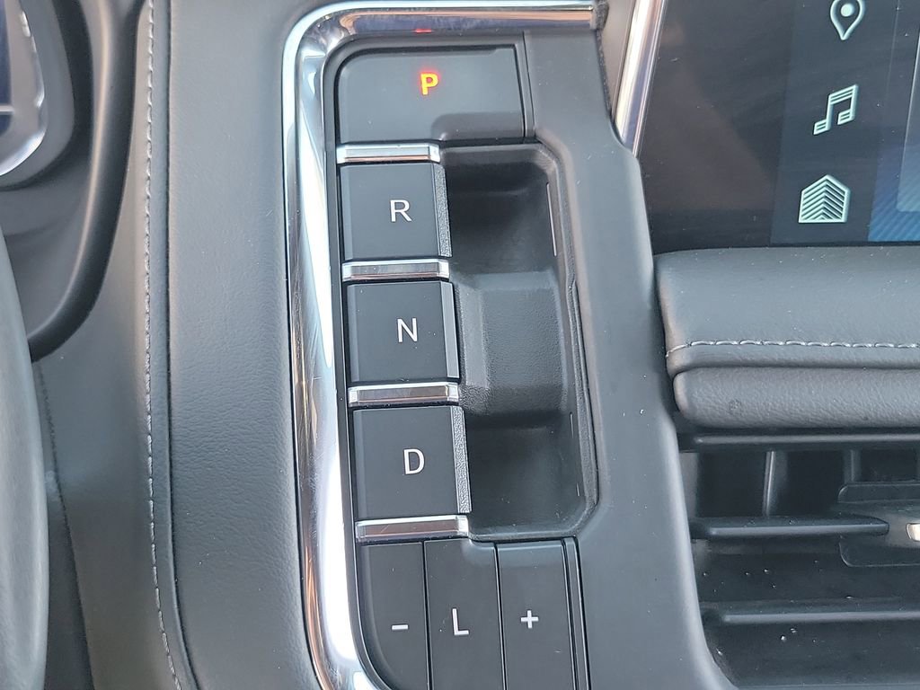 Used 2023 Chevrolet Tahoe LT AWD/4WD image 30