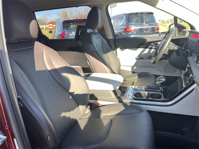 Certified 2023 Kia Carnival SX image 25