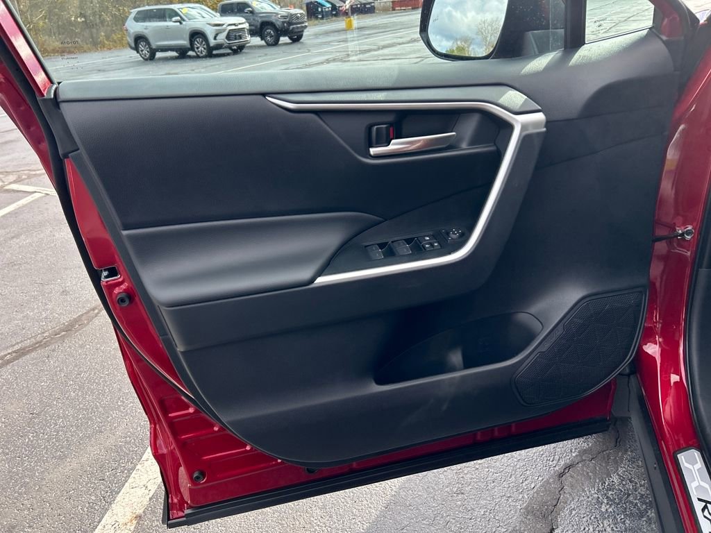 New 2025 Toyota RAV4 XLE image 18
