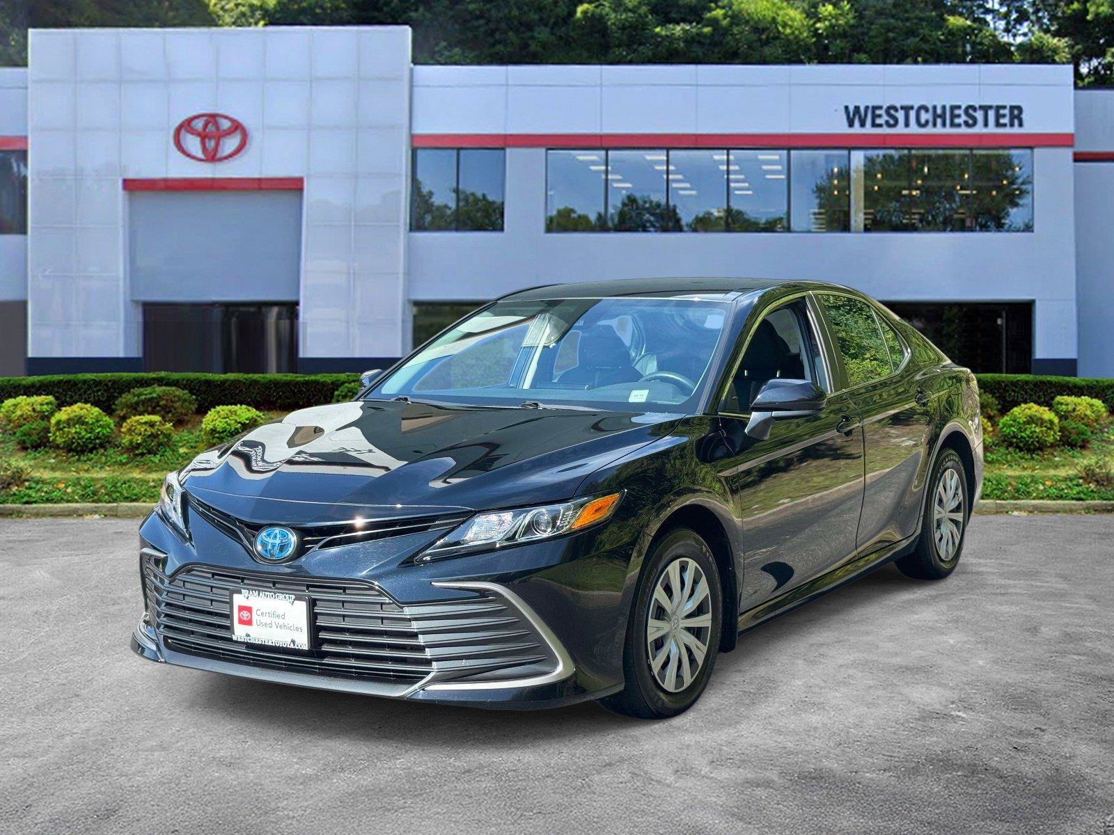 Used 2023 Toyota Camry LE FWD image 4