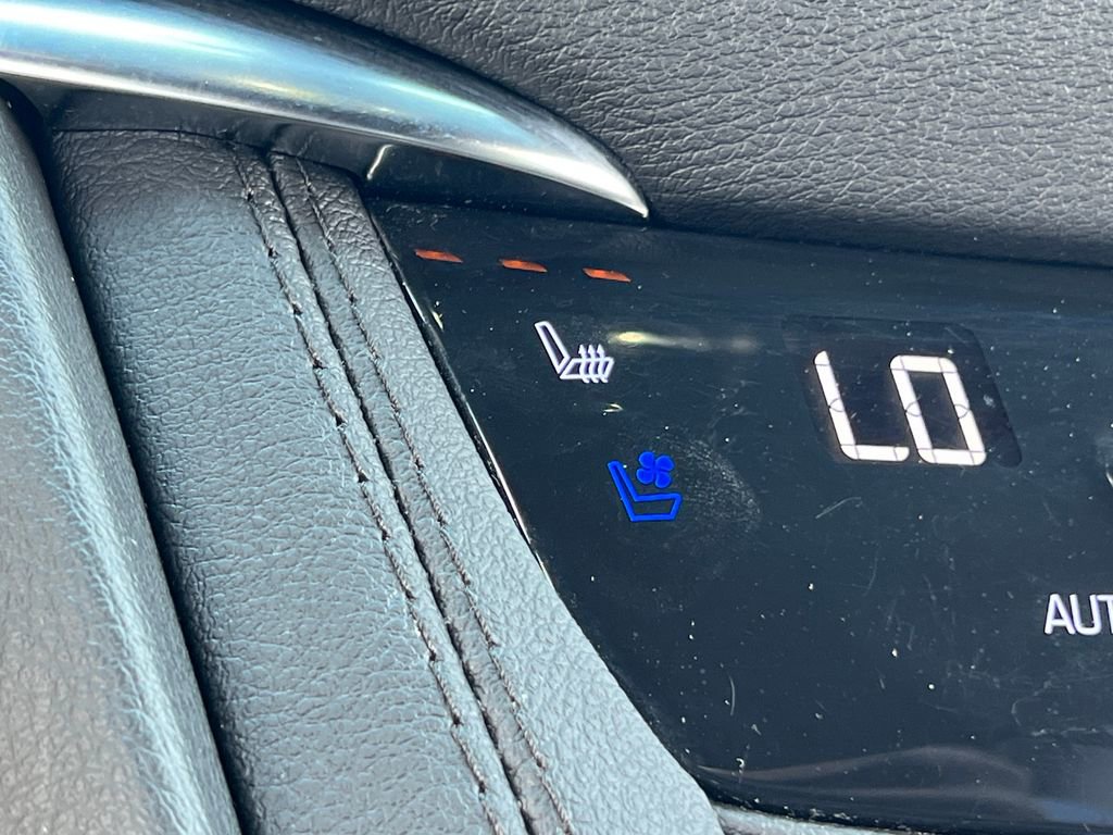 Used 2023 Cadillac XT5 Sportv AWD/4WD image 31