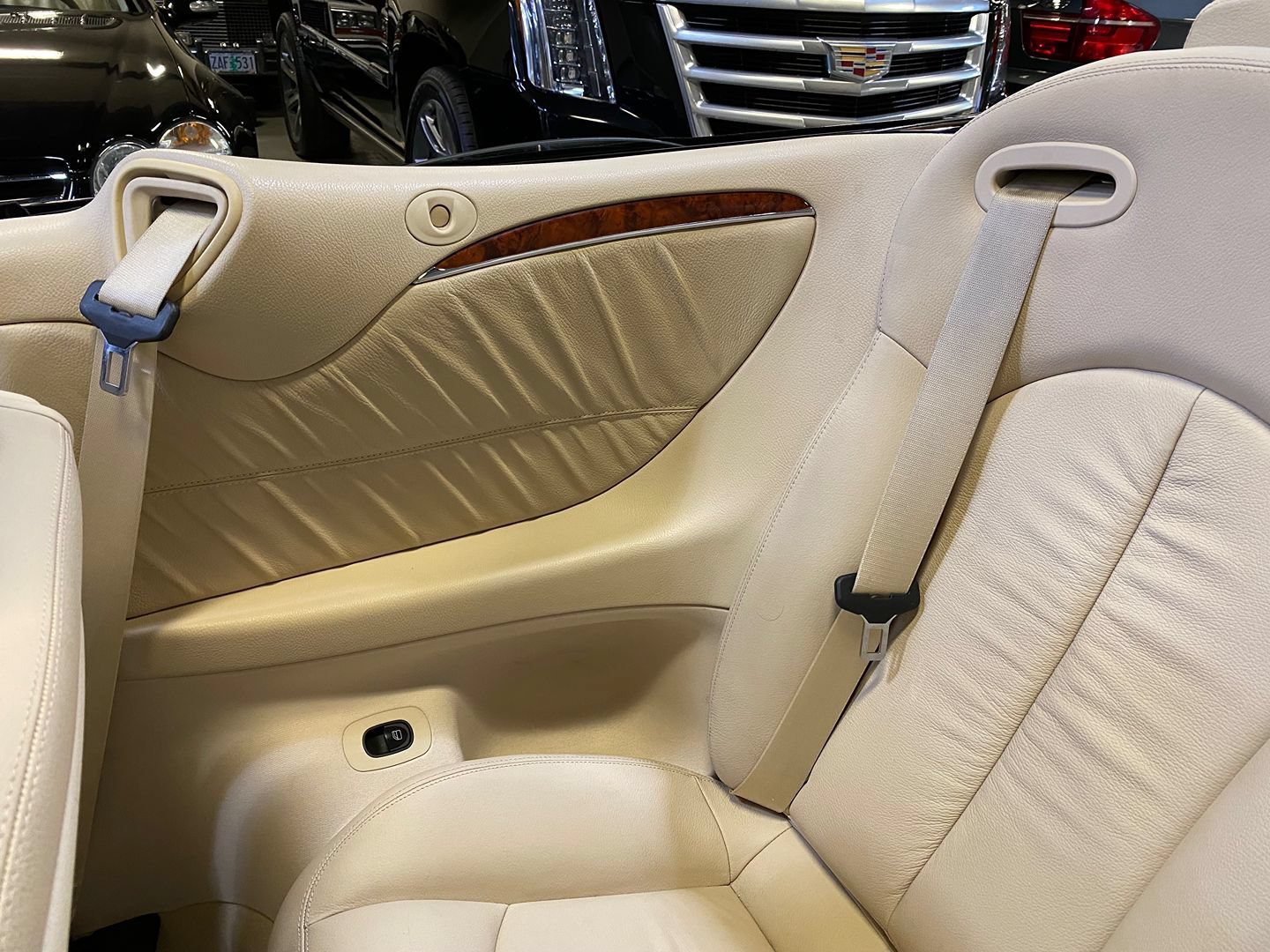 Used 2007 Mercedes-Benz CLK 350 Cabriolet image 24