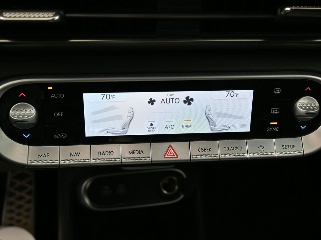 Used 2023 Genesis GV60 Performance image 27