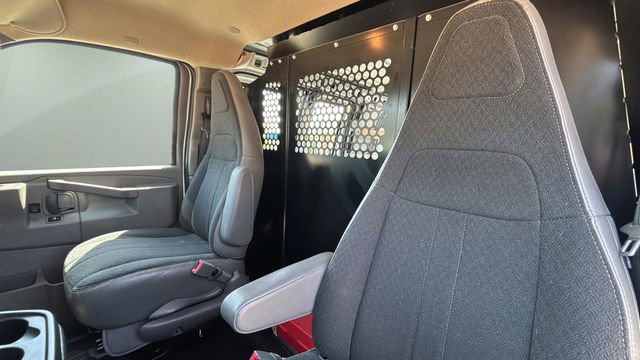 Used 2024 Chevrolet Express 2500 w/ Driver Convenience Package RWD image 19