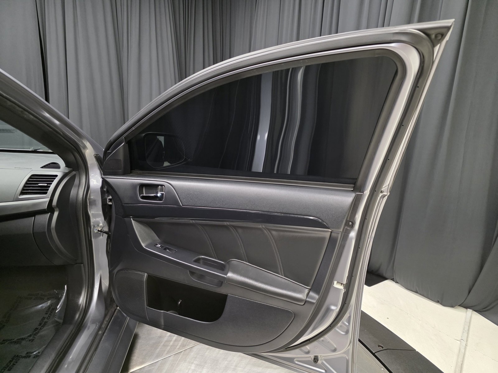 Used 2015 Mitsubishi Lancer Evolution Final Edition image 29