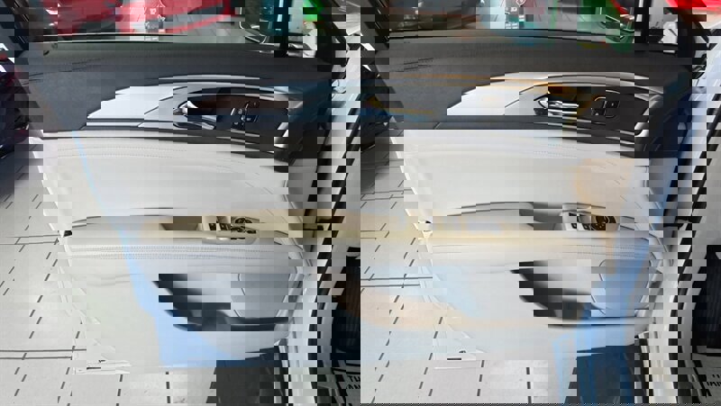 Used 2020 Lincoln MKZ w/ Convenience Package image 19