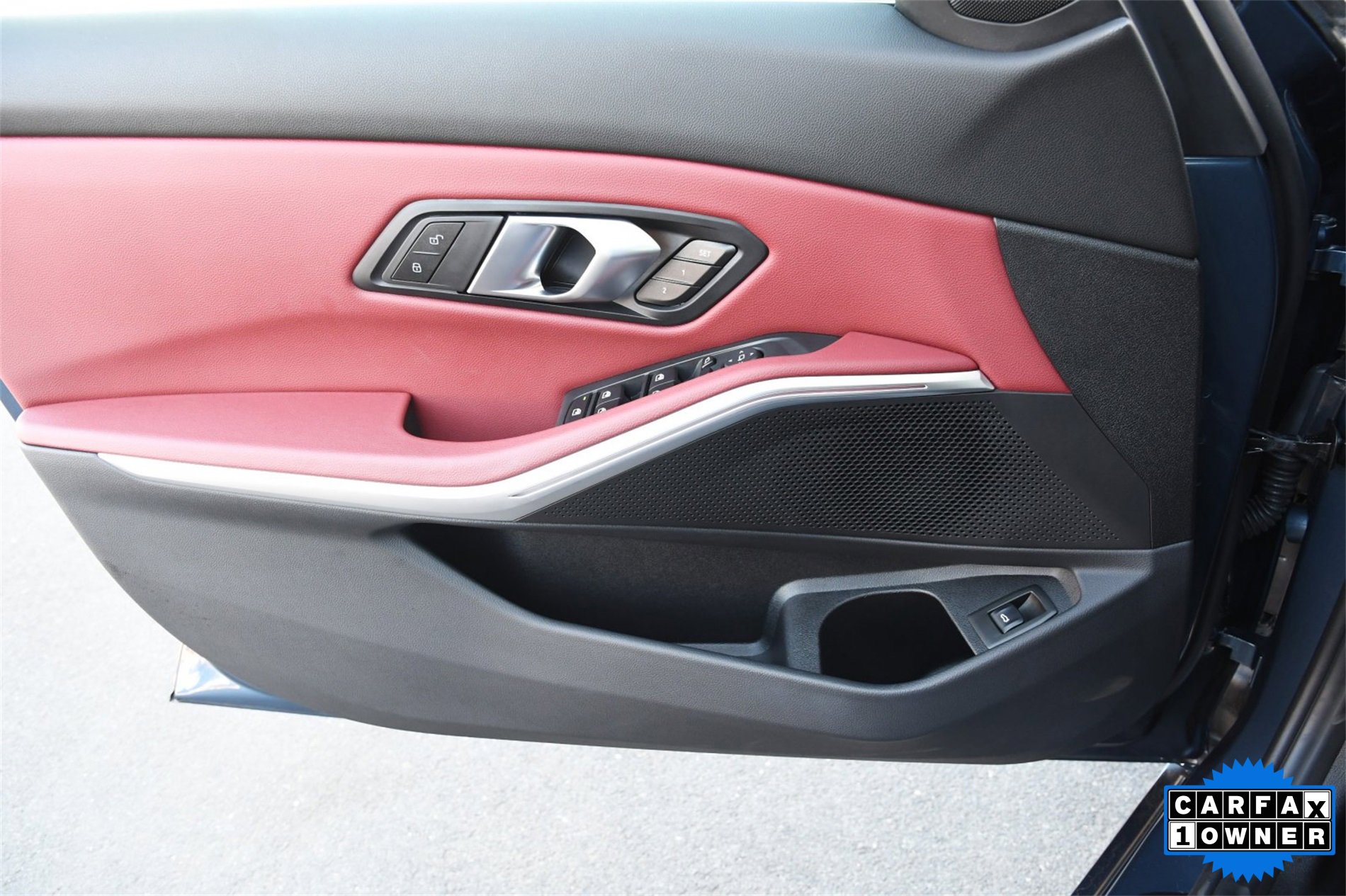 Used 2025 BMW 330i Sedan w/ Convenience Package image 19