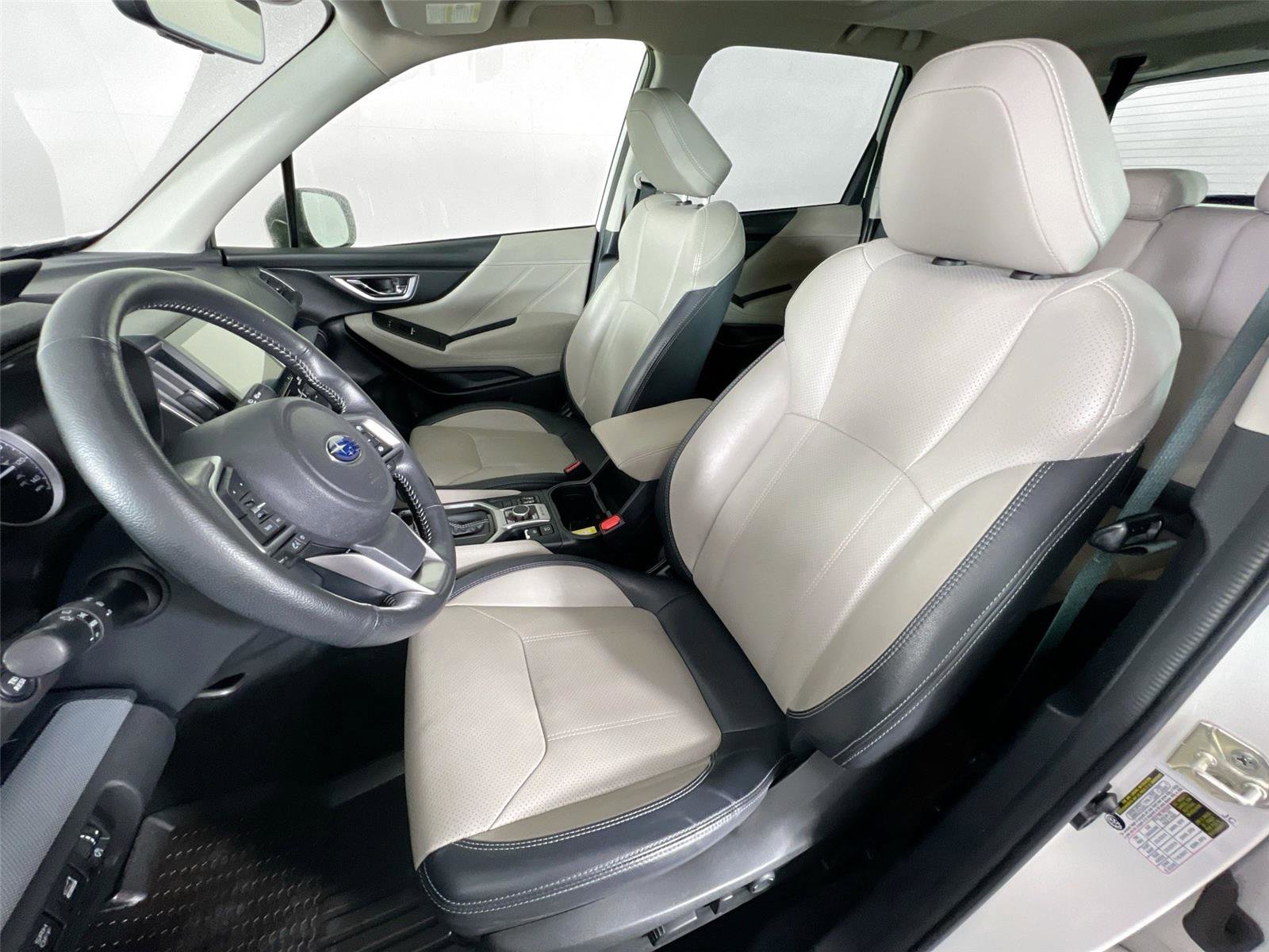 Used 2021 Subaru Forester Limited image 22
