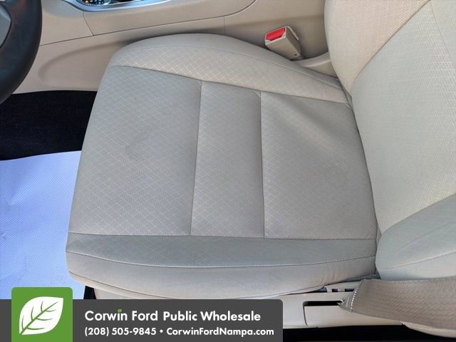 Used 2018 Jeep Grand Cherokee Laredo image 24