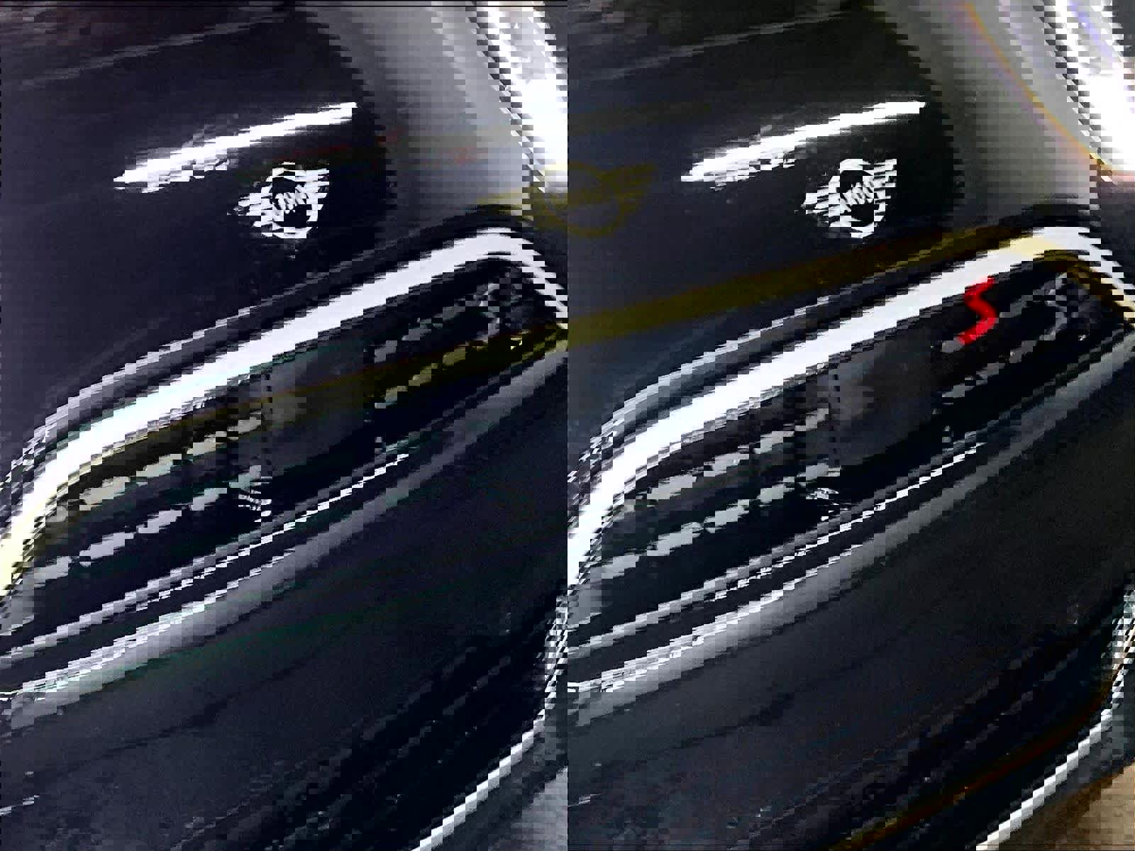 Certified 2025 MINI Cooper S image 32