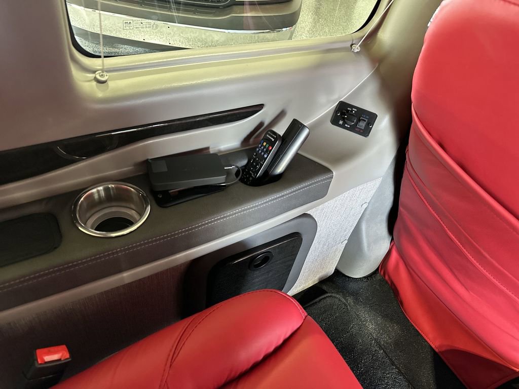 Used 2024 GMC Savana 2500 w/ Driver Convenience Package image 31