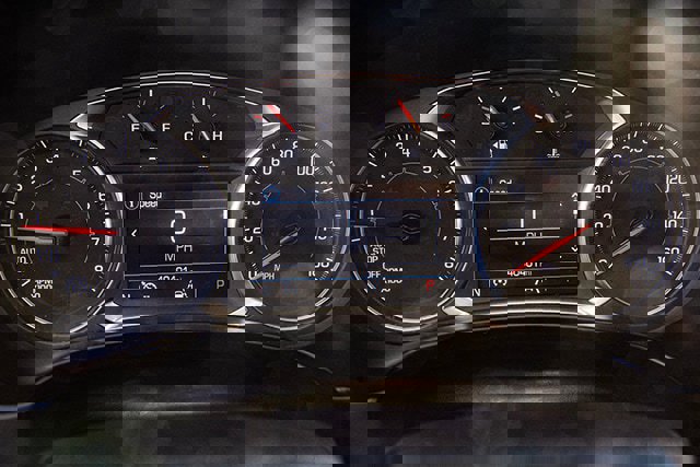 Used 2024 GMC Terrain SLE image 13