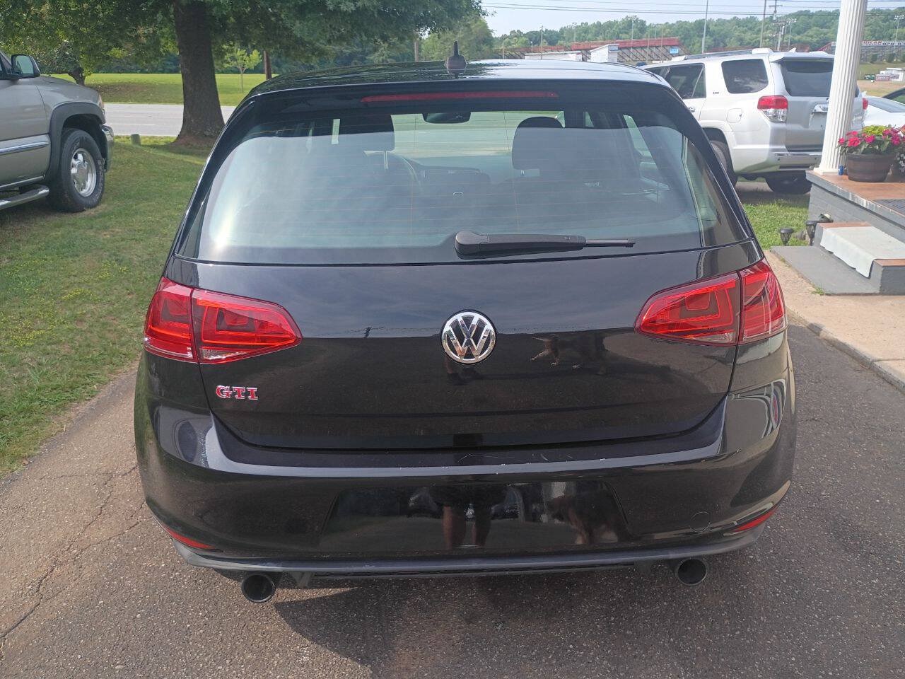 Used 2017 Volkswagen GTI Sport FWD image 6