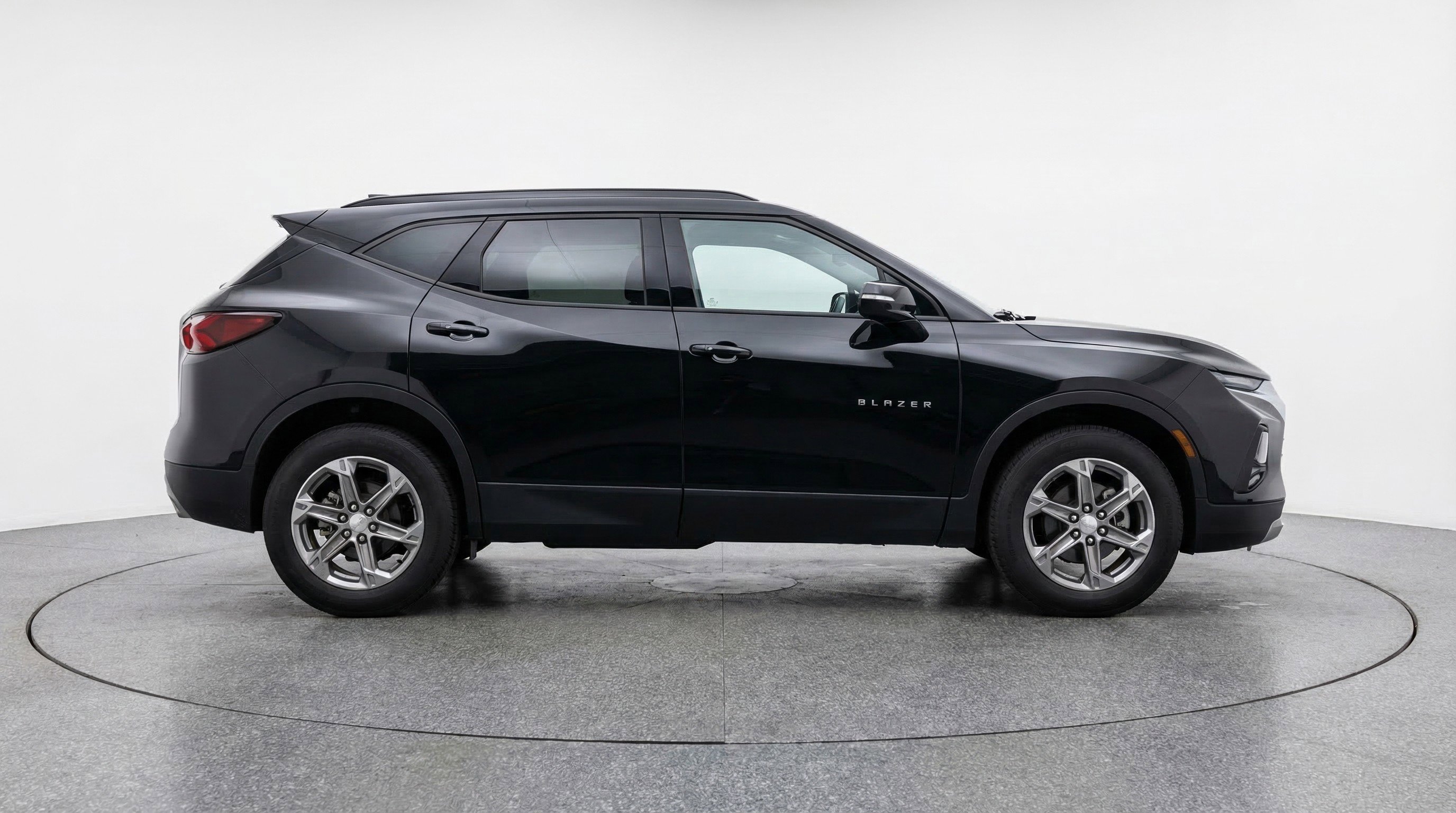 Used 2025 Chevrolet Blazer LT image 11