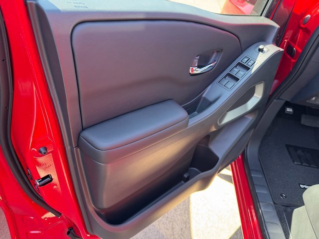 New 2026 Nissan Frontier SV w/ SV Convenience Package image 4