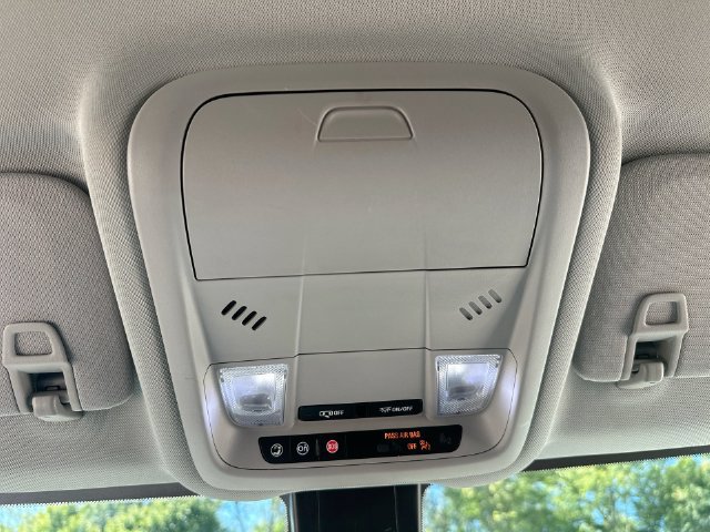 Used 2021 Chevrolet Equinox LT FWD image 43
