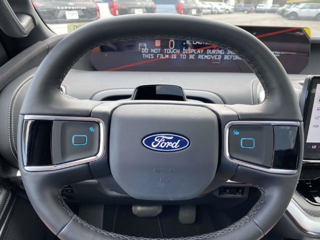New 2027 Ford Expedition Platinum w/ Stealth Appearance Package AWD/4WD image 22