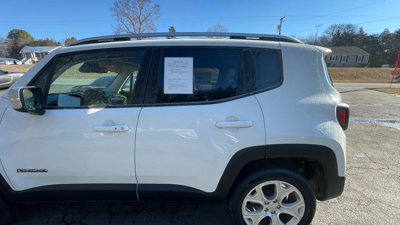 Used 2017 Jeep Renegade Limited image 4