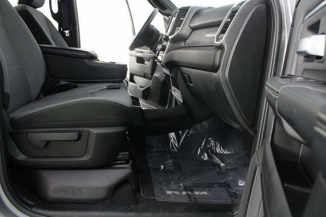 Used 2024 RAM 2500 Big Horn w/ Bed Utility Group image 19