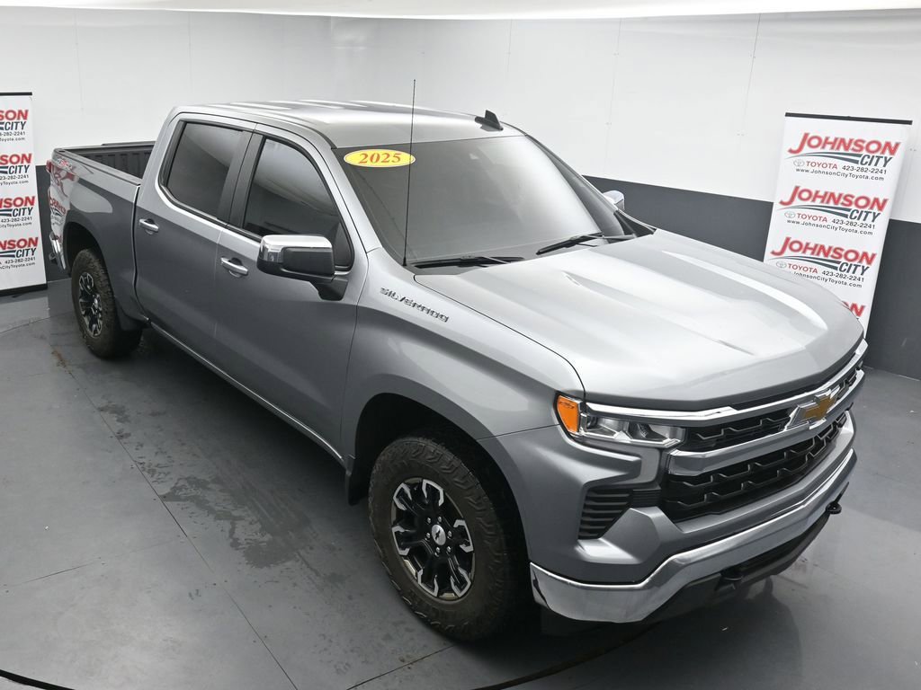 Used 2025 Chevrolet Silverado 1500 LT w/ Protection Package AWD/4WD image 24