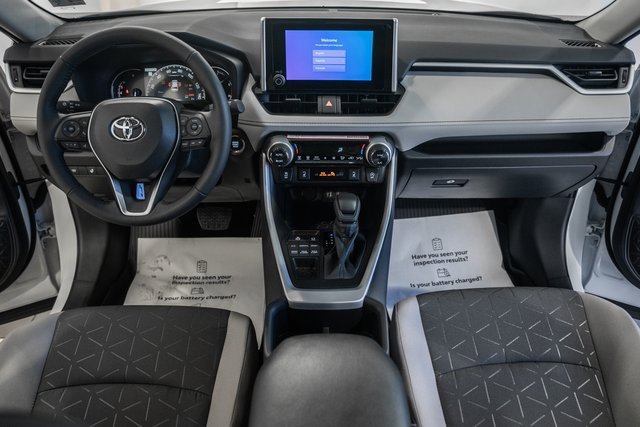 New 2025 Toyota RAV4 XLE image 18