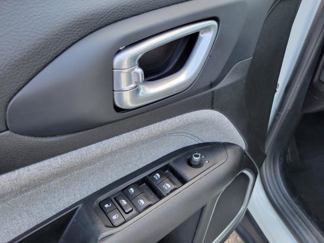 Used 2024 Jeep Compass Latitude AWD/4WD image 7