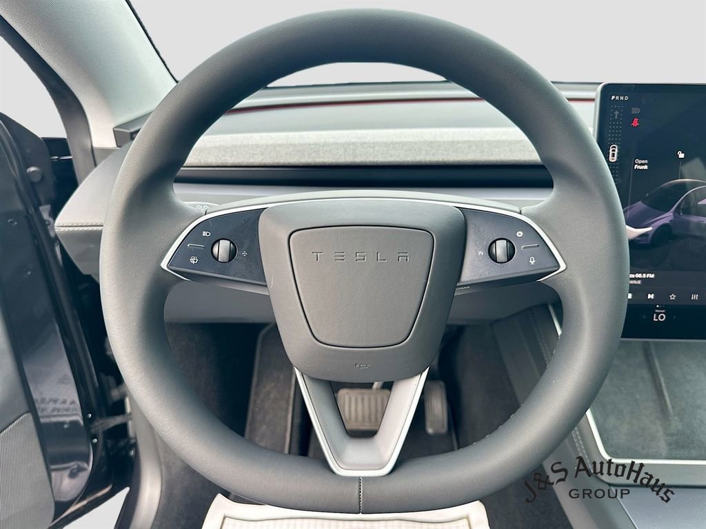 Used 2026 Tesla Model Y Long Range image 12