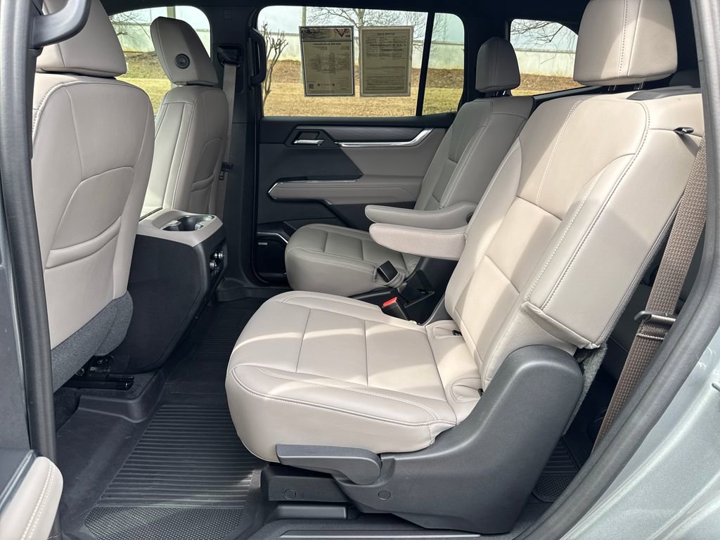 Used 2024 GMC Acadia Elevation w/ LPO, Floor Liner Package image 29