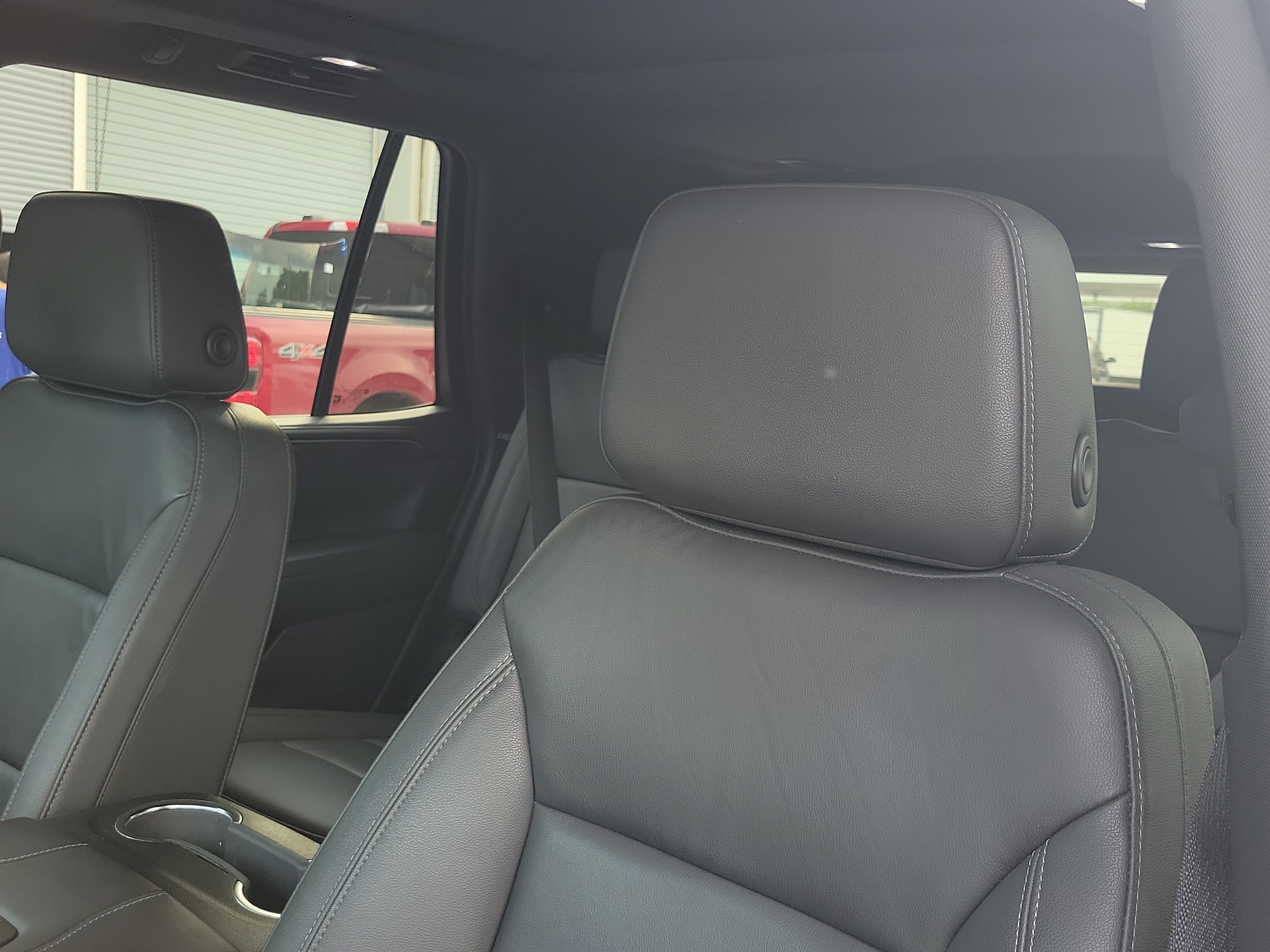 Used 2024 Chevrolet Tahoe LT w/ Luxury Package RWD image 12