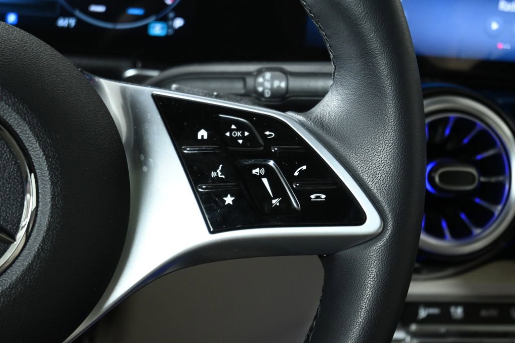 Certified 2026 Mercedes-Benz GLB 250 4MATIC image 17