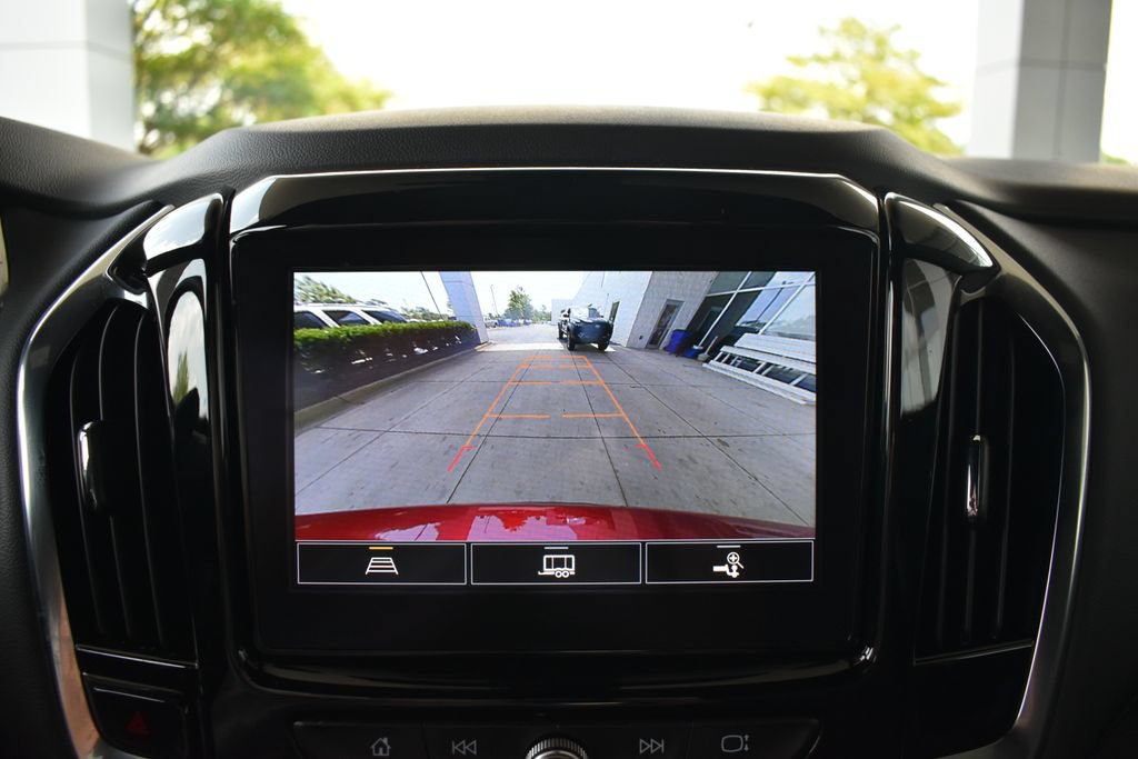 Used 2023 Chevrolet Traverse LT FWD image 20